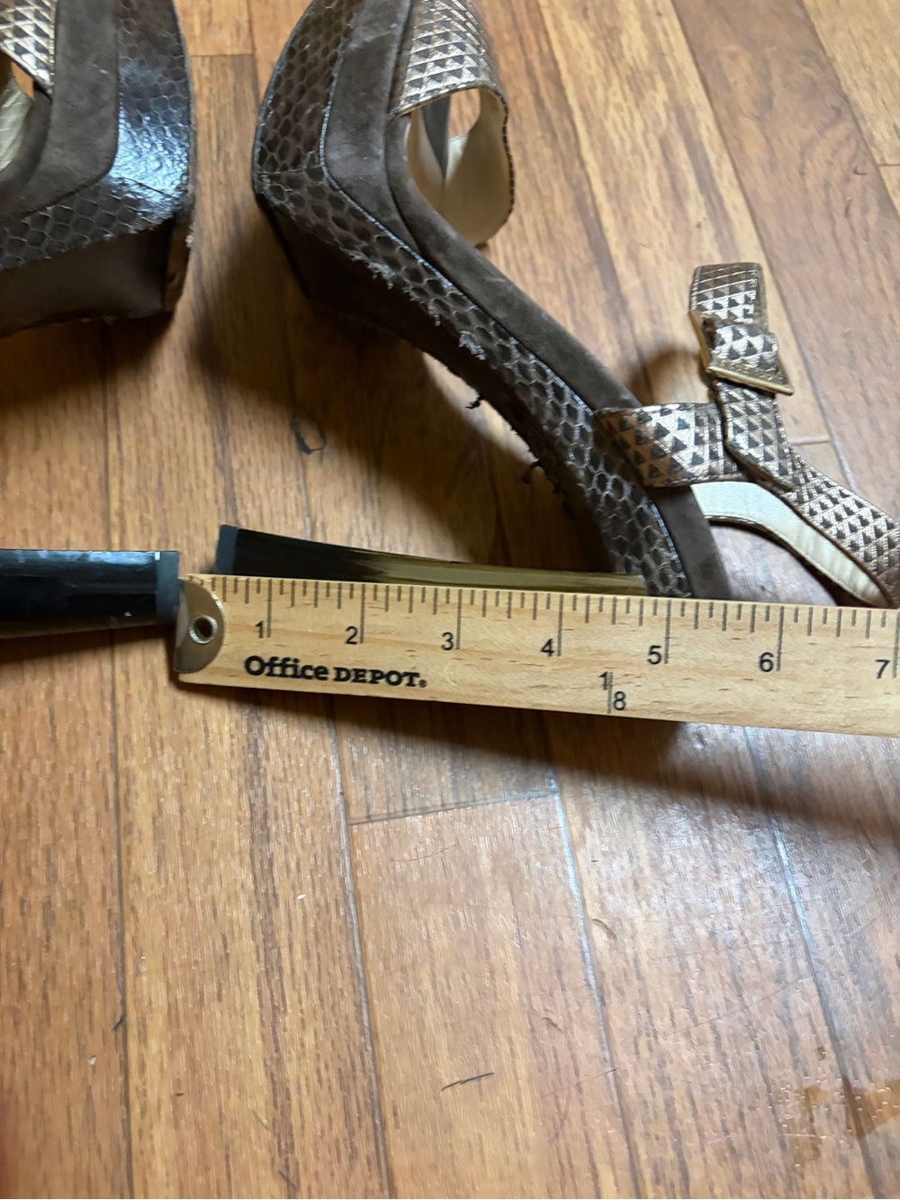Jimmy Choo Bronze Metallic Slingback Sandals - Picture 5 of 7